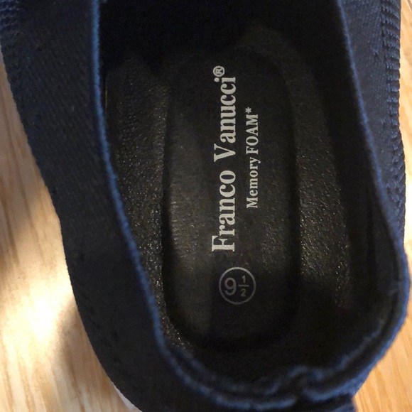 Franco Vanucci memory foam . Perfect condition - Picture 3 of 8